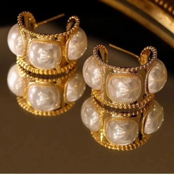 Anthropologie Milano Gold Pearl Hoop Earrings - Picture 1 of 11